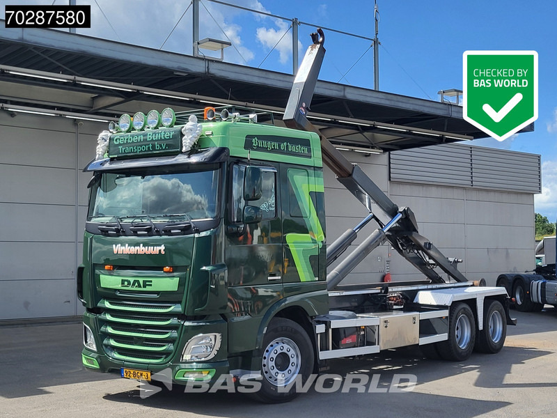 DAF XF 460 XF 6X2 NL-Truck VDL S-25-6400 Hooklift Liftaxle Manual Navi ACC Euro 6 - Abrollkipper: das Bild 1 DAF XF 460 XF 6X2 NL-Truck VDL S-25-6400 Hooklift Liftaxle Manual Navi ACC Euro 6 - Abrollkipper: das Bild 1