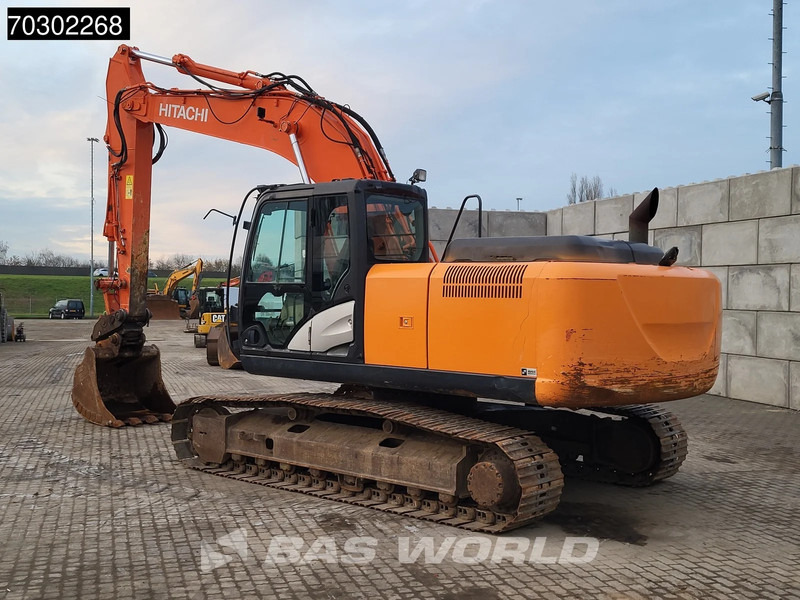 Hitachi ZX210 LC -5B - Kettenbagger: das Bild 2 Hitachi ZX210 LC -5B - Kettenbagger: das Bild 2