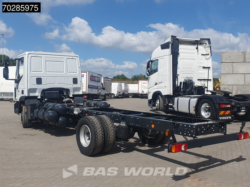 Iveco Eurocargo 120LE210 4X2 NEW 12tons chassis! CNG Engine TELMA Retarder Manual Euro 6 - Fahrgestell LKW: das Bild 2 Iveco Eurocargo 120LE210 4X2 NEW 12tons chassis! CNG Engine TELMA Retarder Manual Euro 6 - Fahrgestell LKW: das Bild 2