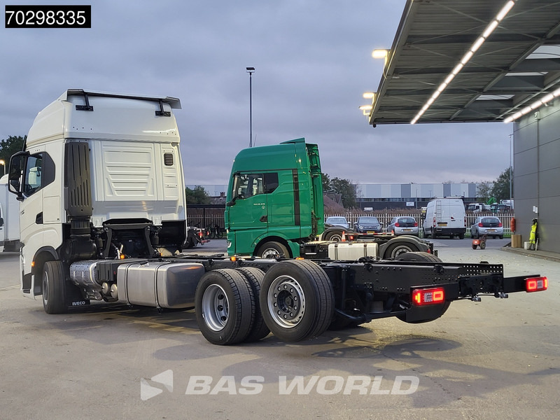 Iveco S-Way 530 6X2 NEW chassis! Retarder Standairco Lift+Steering-Axle Automatic LED ACC Euro 6 - Fahrgestell LKW: das Bild 2 Iveco S-Way 530 6X2 NEW chassis! Retarder Standairco Lift+Steering-Axle Automatic LED ACC Euro 6 - Fahrgestell LKW: das Bild 2