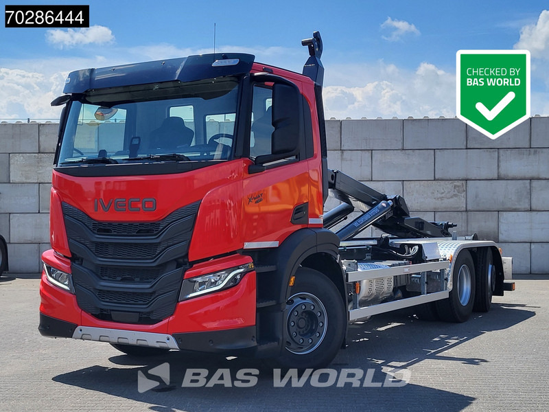 Iveco X-Way 460 6X2 NEW VDL S21-6400 Hooklift Lift+steering Axle Automatic Navi Euro 6 - Abrollkipper: das Bild 1 Iveco X-Way 460 6X2 NEW VDL S21-6400 Hooklift Lift+steering Axle Automatic Navi Euro 6 - Abrollkipper: das Bild 1