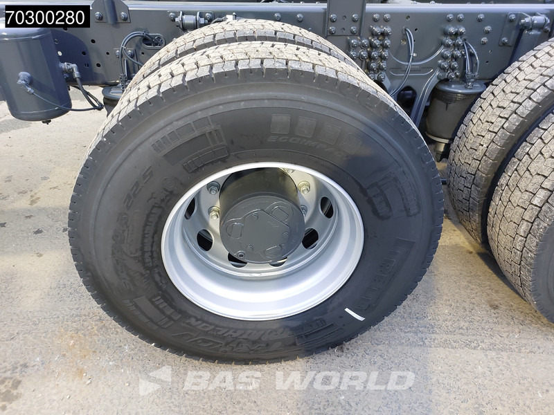 Fahrgestell LKW, Zustand - NEU Iveco X-Way 500 X-Way 6X4 NEW 6x4 chassis Sleepercab Rear Air suspension Automatic Euro 6: das Bild 16 Fahrgestell LKW, Zustand - NEU Iveco X-Way 500 X-Way 6X4 NEW 6x4 chassis Sleepercab Rear Air suspension Automatic Euro 6: das Bild 16