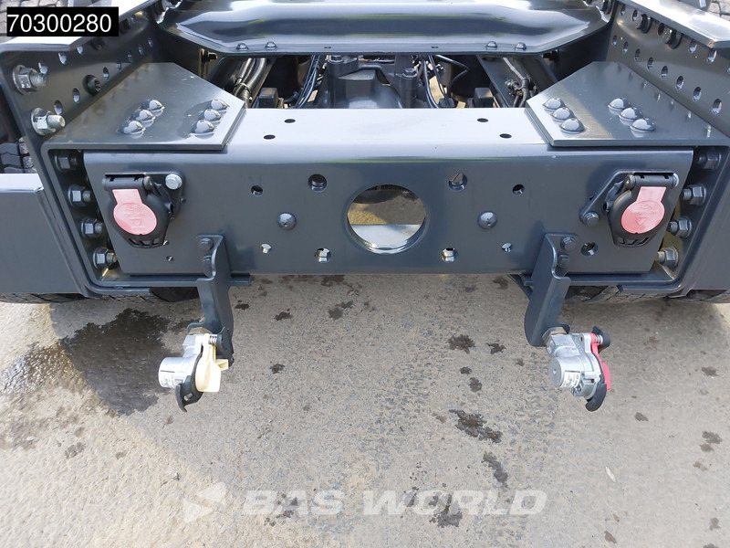 Fahrgestell LKW, Zustand - NEU Iveco X-Way 500 X-Way 6X4 NEW 6x4 chassis Sleepercab Rear Air suspension Automatic Euro 6: das Bild 12 Fahrgestell LKW, Zustand - NEU Iveco X-Way 500 X-Way 6X4 NEW 6x4 chassis Sleepercab Rear Air suspension Automatic Euro 6: das Bild 12