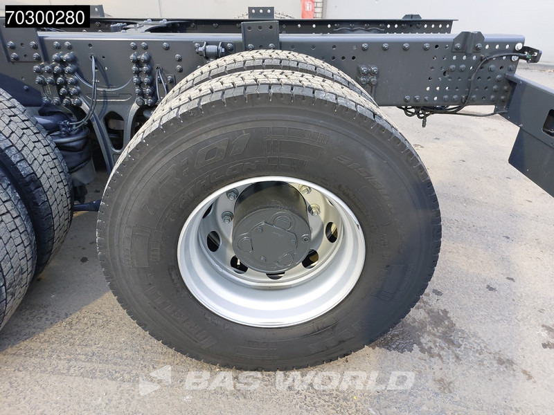 Fahrgestell LKW, Zustand - NEU Iveco X-Way 500 X-Way 6X4 NEW 6x4 chassis Sleepercab Rear Air suspension Automatic Euro 6: das Bild 17 Fahrgestell LKW, Zustand - NEU Iveco X-Way 500 X-Way 6X4 NEW 6x4 chassis Sleepercab Rear Air suspension Automatic Euro 6: das Bild 17
