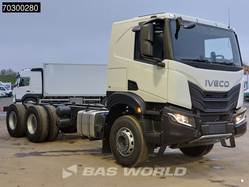 Fahrgestell LKW, Zustand - NEU Iveco X-Way 500 X-Way 6X4 NEW 6x4 chassis Sleepercab Rear Air suspension Automatic Euro 6: das Bild 7 Fahrgestell LKW, Zustand - NEU Iveco X-Way 500 X-Way 6X4 NEW 6x4 chassis Sleepercab Rear Air suspension Automatic Euro 6: das Bild 7