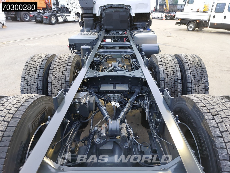 Fahrgestell LKW, Zustand - NEU Iveco X-Way 500 X-Way 6X4 NEW 6x4 chassis Sleepercab Rear Air suspension Automatic Euro 6: das Bild 13 Fahrgestell LKW, Zustand - NEU Iveco X-Way 500 X-Way 6X4 NEW 6x4 chassis Sleepercab Rear Air suspension Automatic Euro 6: das Bild 13