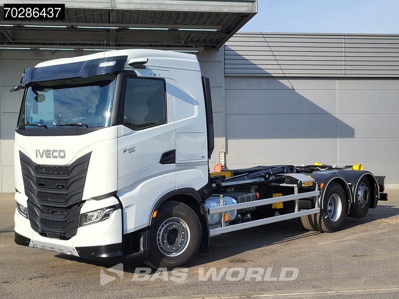 Iveco X-Way 580 6X2 Palfinger PHT20SLD5 Hooklift Lift+steering Axle Automatic Navi ACC LED Euro 6 - Abrollkipper: das Bild 5 Iveco X-Way 580 6X2 Palfinger PHT20SLD5 Hooklift Lift+steering Axle Automatic Navi ACC LED Euro 6 - Abrollkipper: das Bild 5