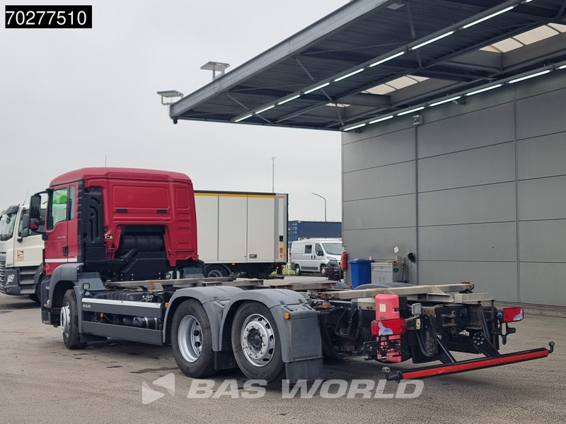 MAN TGS 26.320 6X2 BDF ADR Lift+lenkasche Automatic Euro 6 - Containerwagen/ Wechselfahrgestell LKW: das Bild 2 MAN TGS 26.320 6X2 BDF ADR Lift+lenkasche Automatic Euro 6 - Containerwagen/ Wechselfahrgestell LKW: das Bild 2