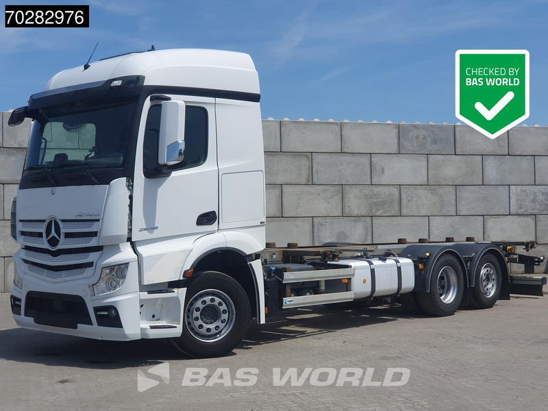 Mercedes-Benz Actros 2548 Actros 6X2 ACC Xenon Liftachse Euro 6 - Containerwagen/ Wechselfahrgestell LKW: das Bild 1 Mercedes-Benz Actros 2548 Actros 6X2 ACC Xenon Liftachse Euro 6 - Containerwagen/ Wechselfahrgestell LKW: das Bild 1