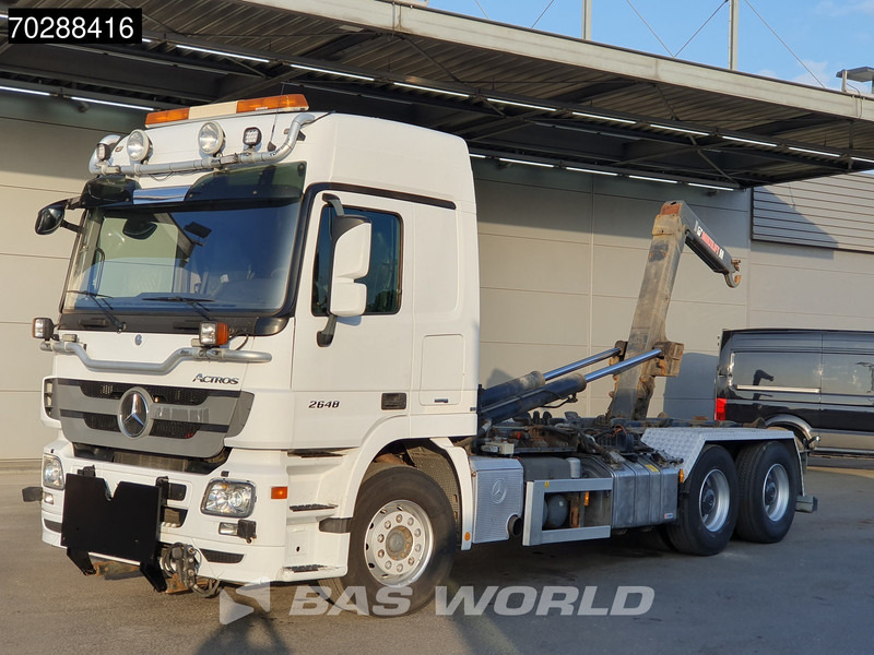 Mercedes-Benz Actros 2648 Actros 6X4 HIAB XR20SL56 Hooklift Big-Axle Automatic Euro 5 - Abrollkipper: das Bild 3 Mercedes-Benz Actros 2648 Actros 6X4 HIAB XR20SL56 Hooklift Big-Axle Automatic Euro 5 - Abrollkipper: das Bild 3