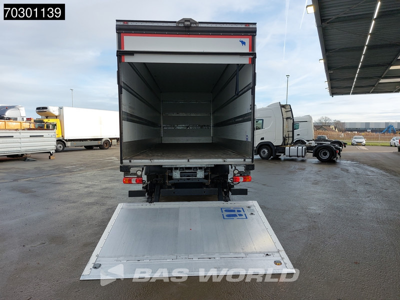 Mercedes-Benz Antos 1827 Antos 4X2 19tonner LOW Mileage! Automatic 1500kg Ladebordwand Euro 6 - Koffer LKW: das Bild 5 Mercedes-Benz Antos 1827 Antos 4X2 19tonner LOW Mileage! Automatic 1500kg Ladebordwand Euro 6 - Koffer LKW: das Bild 5
