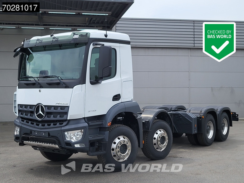 Mercedes-Benz Arocs 3743 8X4 NEW chassis Big-Axle Alcoa's Euro 6 - Fahrgestell LKW: das Bild 1 Mercedes-Benz Arocs 3743 8X4 NEW chassis Big-Axle Alcoa's Euro 6 - Fahrgestell LKW: das Bild 1