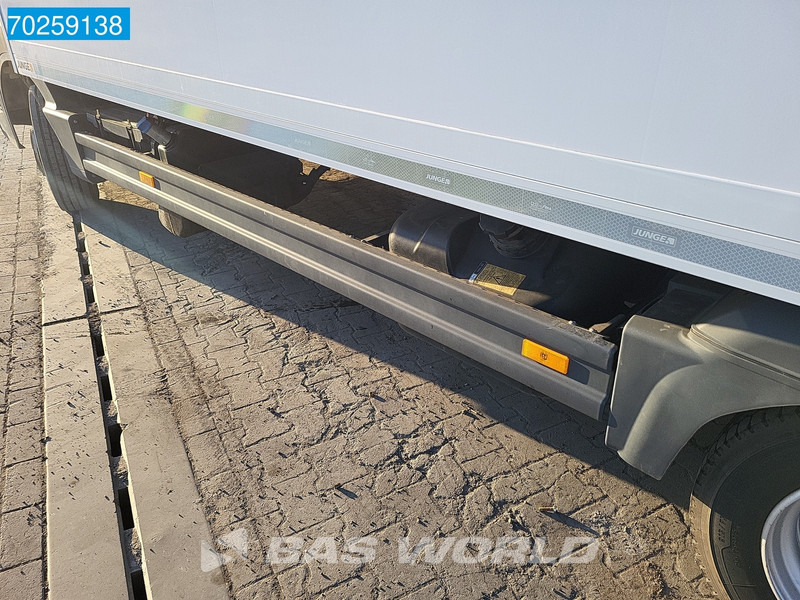 Mercedes-Benz Atego 816 4X2 Thermo King B-100 Max Ladebordwand Euro 6 - Kühlkoffer LKW: das Bild 3 Mercedes-Benz Atego 816 4X2 Thermo King B-100 Max Ladebordwand Euro 6 - Kühlkoffer LKW: das Bild 3