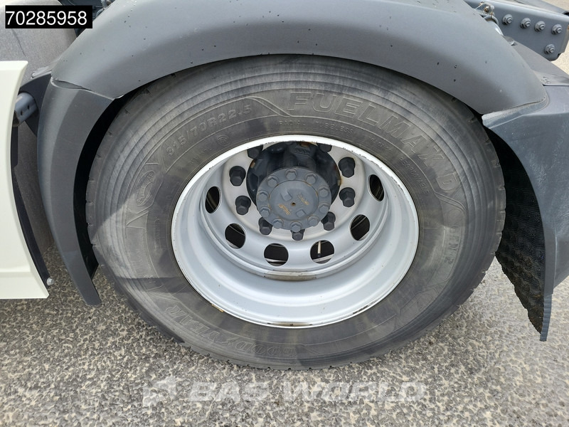 Sattelzugmaschine DAF XF 530 XF 4X2 Retarder 2xTanks Standklima ACC Euro 6: das Bild 17