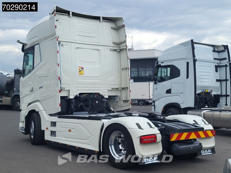 DAF XG+ 530 4X2 Retarder 2x Tanks Standklima Leather Alcoa's - Sattelzugmaschine: das Bild 2 DAF XG+ 530 4X2 Retarder 2x Tanks Standklima Leather Alcoa's - Sattelzugmaschine: das Bild 2
