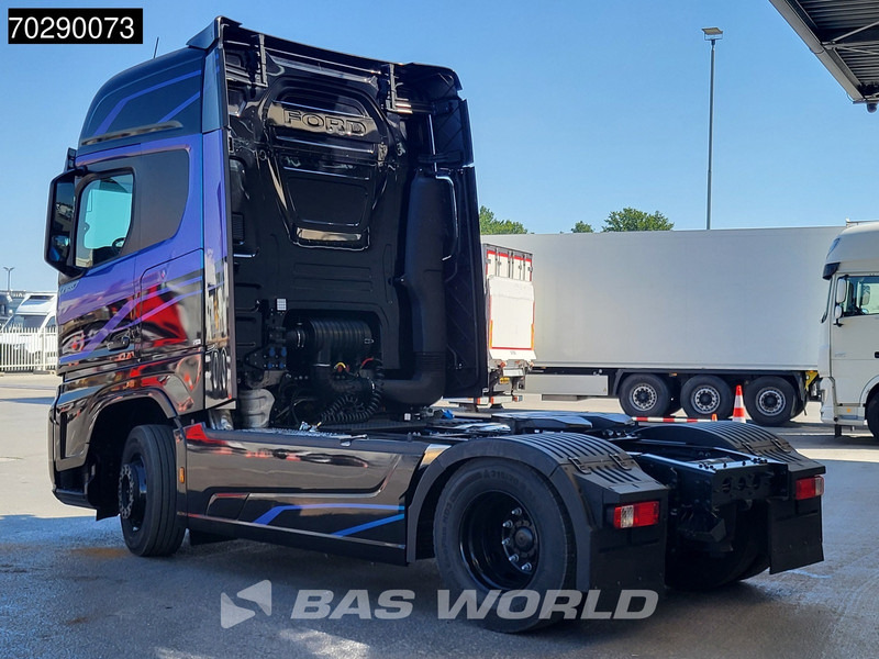 Ford F-Max 500 4X2 NEW! 3 years warr. 2xTanks Xenon Navi ACC Euro 6 - Sattelzugmaschine: das Bild 2 Ford F-Max 500 4X2 NEW! 3 years warr. 2xTanks Xenon Navi ACC Euro 6 - Sattelzugmaschine: das Bild 2
