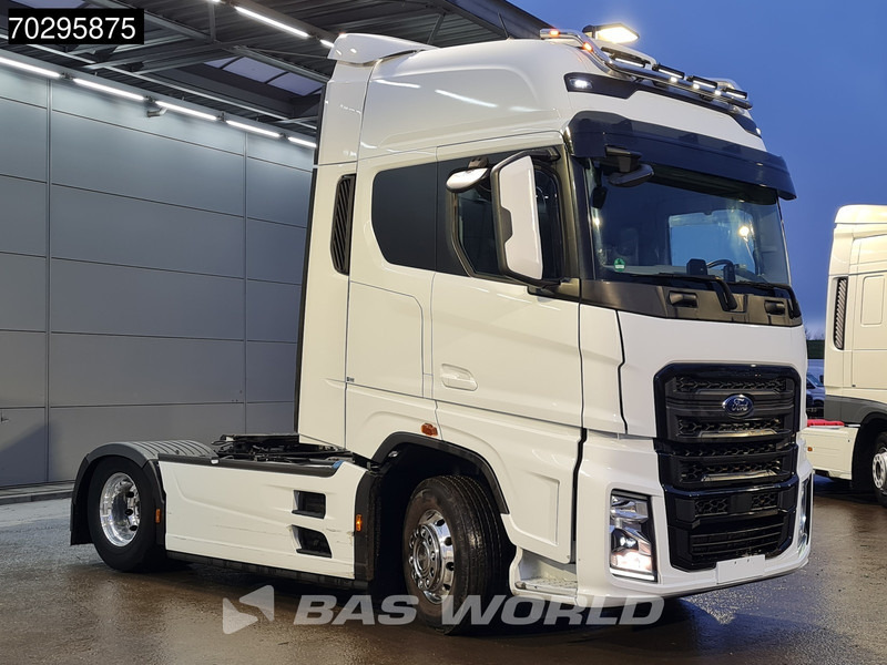 Ford F-Max 500 4X2 Retarder 2x Tanks Standklima Euro 6 - Sattelzugmaschine: das Bild 3 Ford F-Max 500 4X2 Retarder 2x Tanks Standklima Euro 6 - Sattelzugmaschine: das Bild 3