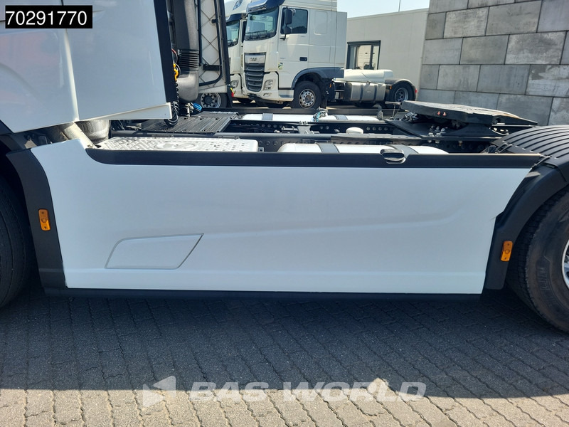 Sattelzugmaschine Ford F-Max 500 4X2 Retarder Standairco 2xTanks Navi ACC Euro 6: das Bild 13
