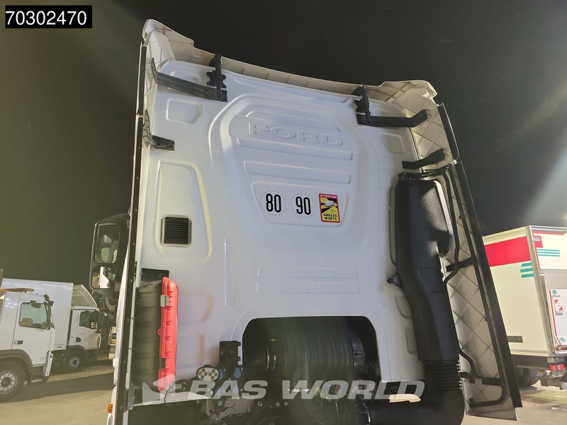 Ford F-Max 500 4X2 Retarder Standklima 2xTanks ACC LED Euro 6 - Sattelzugmaschine: das Bild 5 Ford F-Max 500 4X2 Retarder Standklima 2xTanks ACC LED Euro 6 - Sattelzugmaschine: das Bild 5