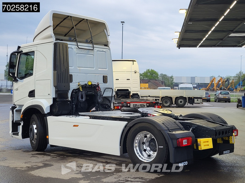 Iveco S-Way 340 4X2 NEW! ActiveTime Alcoa's ACC LED - Sattelzugmaschine: das Bild 2 Iveco S-Way 340 4X2 NEW! ActiveTime Alcoa's ACC LED - Sattelzugmaschine: das Bild 2