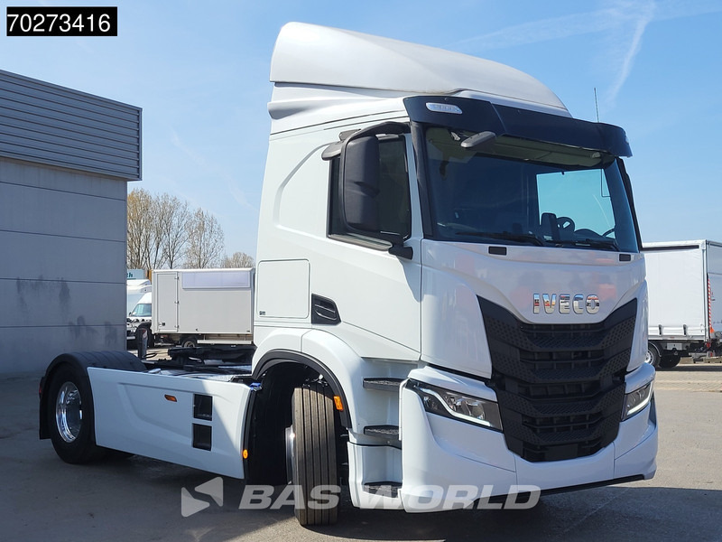 Iveco S-Way 340 4X2 NEW! ActiveTime Alcoa's ACC LED - Sattelzugmaschine: das Bild 3 Iveco S-Way 340 4X2 NEW! ActiveTime Alcoa's ACC LED - Sattelzugmaschine: das Bild 3