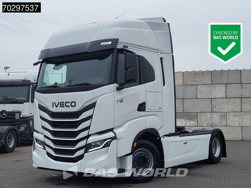 Iveco S-Way 580 4X2 NEW! 2x Tanks Standklima Navi ACC LED Euro 6 - Sattelzugmaschine: das Bild 1 Iveco S-Way 580 4X2 NEW! 2x Tanks Standklima Navi ACC LED Euro 6 - Sattelzugmaschine: das Bild 1