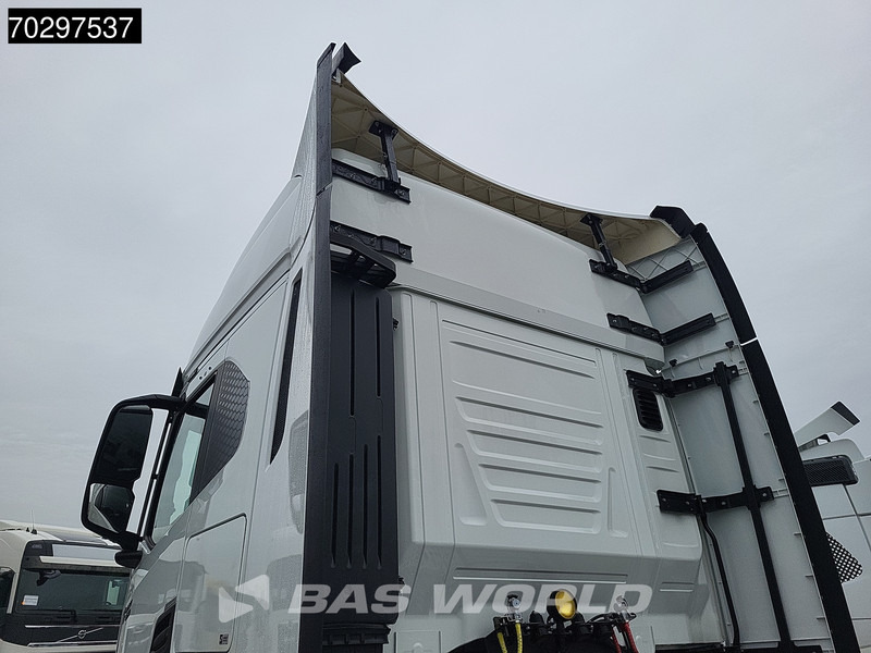 Iveco S-Way 580 4X2 NEW! 2x Tanks Standklima Navi ACC LED Euro 6 - Sattelzugmaschine: das Bild 5 Iveco S-Way 580 4X2 NEW! 2x Tanks Standklima Navi ACC LED Euro 6 - Sattelzugmaschine: das Bild 5