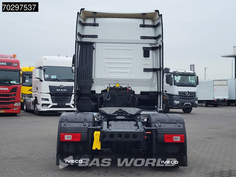 Iveco S-Way 580 4X2 NEW! 2x Tanks Standklima Navi ACC LED Euro 6 - Sattelzugmaschine: das Bild 3 Iveco S-Way 580 4X2 NEW! 2x Tanks Standklima Navi ACC LED Euro 6 - Sattelzugmaschine: das Bild 3
