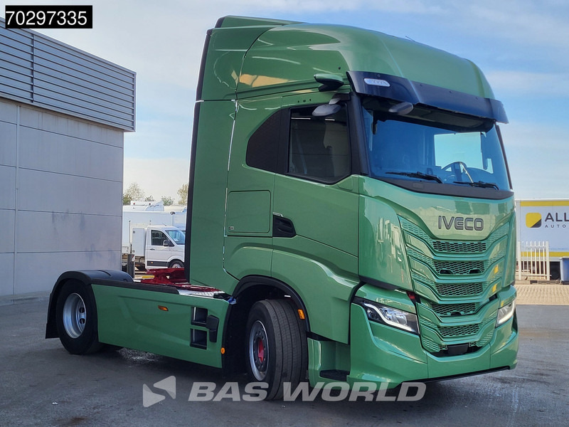 Iveco S-Way 580 4X2 NEW! DynamicSteering Standklima Navi ACC LED Euro 6 - Sattelzugmaschine: das Bild 3 Iveco S-Way 580 4X2 NEW! DynamicSteering Standklima Navi ACC LED Euro 6 - Sattelzugmaschine: das Bild 3