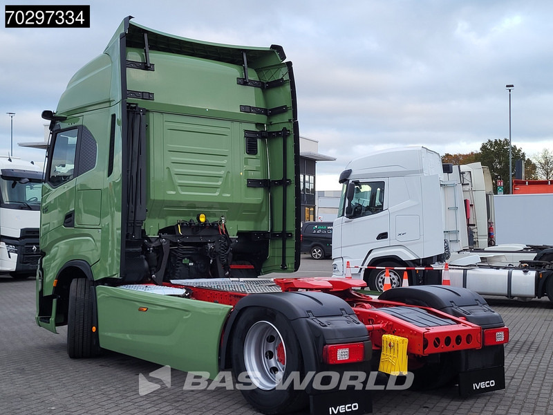 Iveco S-Way 580 4X2 NEW! Standklima Navi ACC LED Euro 6 - Sattelzugmaschine: das Bild 2 Iveco S-Way 580 4X2 NEW! Standklima Navi ACC LED Euro 6 - Sattelzugmaschine: das Bild 2