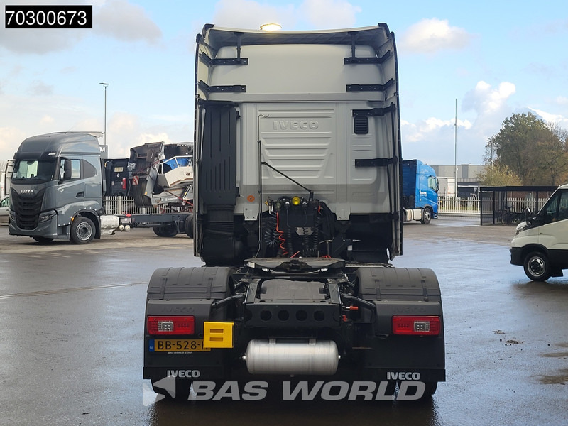 Iveco S-Way NP 460 4X2 LNG! Retarder Standairco 2xTanks Navi LED Euro 6 - Sattelzugmaschine: das Bild 5 Iveco S-Way NP 460 4X2 LNG! Retarder Standairco 2xTanks Navi LED Euro 6 - Sattelzugmaschine: das Bild 5