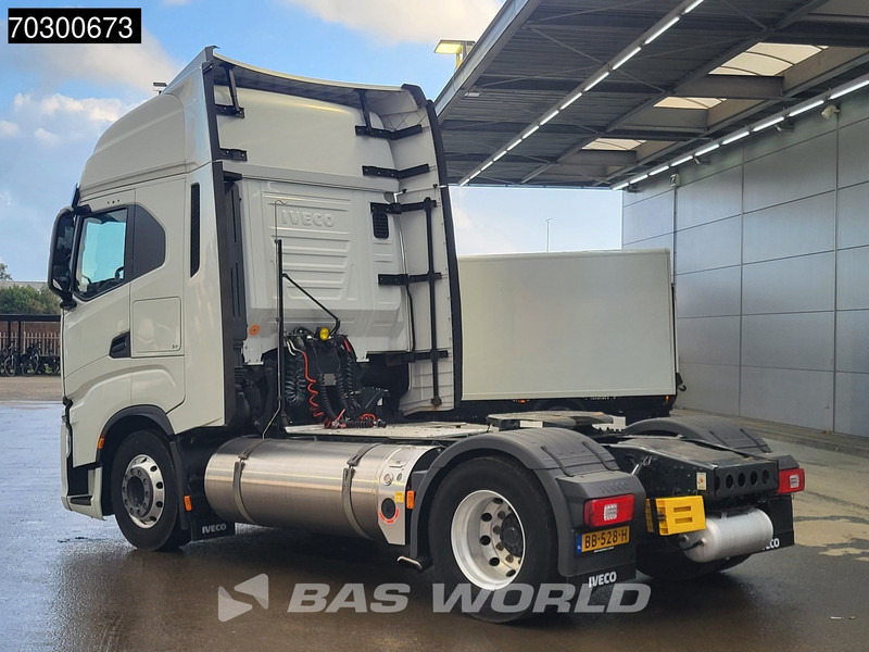 Iveco S-Way NP 460 4X2 LNG! Retarder Standairco 2xTanks Navi LED Euro 6 - Sattelzugmaschine: das Bild 3 Iveco S-Way NP 460 4X2 LNG! Retarder Standairco 2xTanks Navi LED Euro 6 - Sattelzugmaschine: das Bild 3