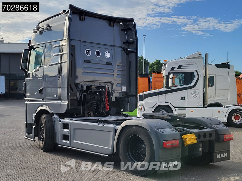 MAN TGX 18.520 4X2 Individual Lion S! GX Retarder Full-Air 2x Tanks Navi LED ACC Euro 6 - Sattelzugmaschine: das Bild 2 MAN TGX 18.520 4X2 Individual Lion S! GX Retarder Full-Air 2x Tanks Navi LED ACC Euro 6 - Sattelzugmaschine: das Bild 2