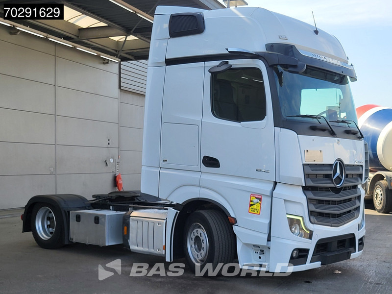 Mercedes-Benz Actros 1842 4X2 Retarder Xenon Mega MirrorCam Euro 6 - Sattelzugmaschine: das Bild 3 Mercedes-Benz Actros 1842 4X2 Retarder Xenon Mega MirrorCam Euro 6 - Sattelzugmaschine: das Bild 3