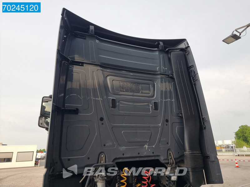 Mercedes-Benz Actros 1845 4X2 2x Tanks Euro 6 - Sattelzugmaschine: das Bild 5 Mercedes-Benz Actros 1845 4X2 2x Tanks Euro 6 - Sattelzugmaschine: das Bild 5