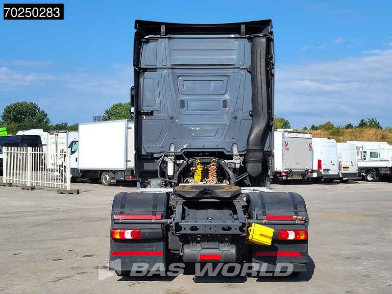 Mercedes-Benz Actros 1845 4X2 StreamSpace 2x Tanks - Sattelzugmaschine: das Bild 3 Mercedes-Benz Actros 1845 4X2 StreamSpace 2x Tanks - Sattelzugmaschine: das Bild 3