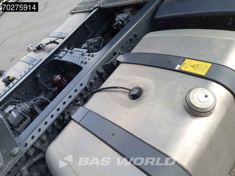Sattelzugmaschine Mercedes-Benz Actros 1851 4X2: das Bild 12