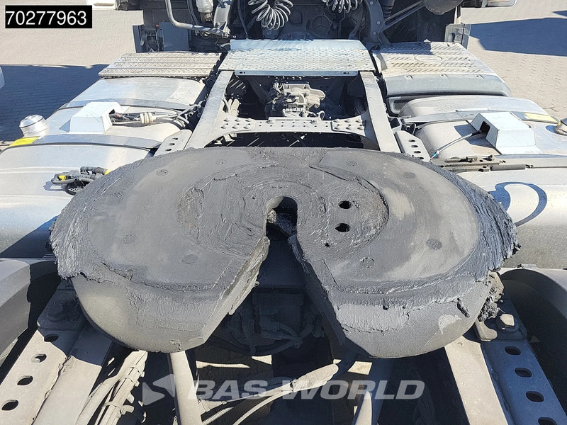 Sattelzugmaschine Mercedes-Benz Actros 1851 Actros 4X2 BigSpace 2x Tanks: das Bild 7 Sattelzugmaschine Mercedes-Benz Actros 1851 Actros 4X2 BigSpace 2x Tanks: das Bild 7