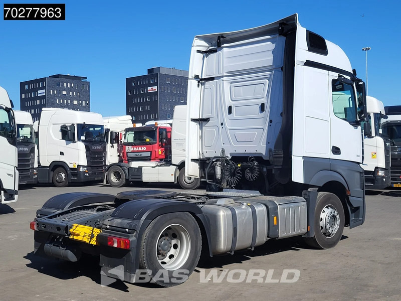 Sattelzugmaschine Mercedes-Benz Actros 1851 Actros 4X2 BigSpace 2x Tanks: das Bild 11 Sattelzugmaschine Mercedes-Benz Actros 1851 Actros 4X2 BigSpace 2x Tanks: das Bild 11