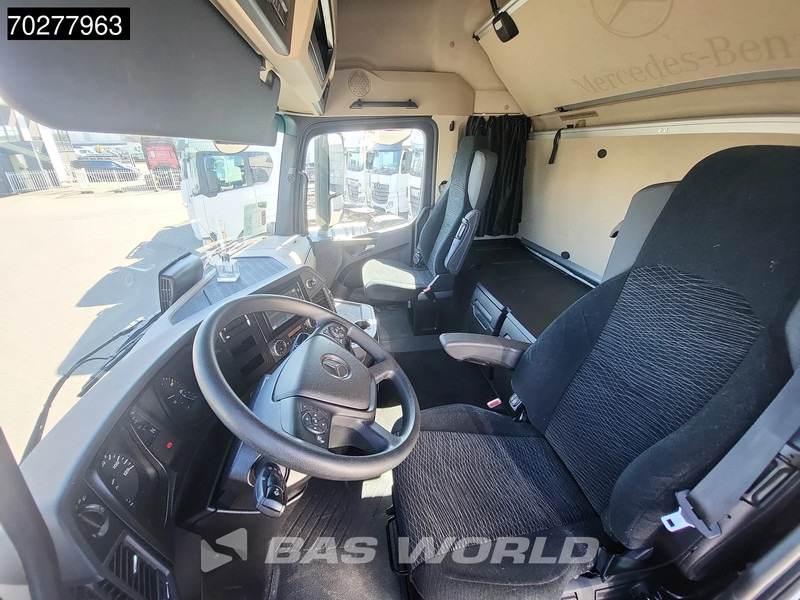 Sattelzugmaschine Mercedes-Benz Actros 1851 Actros 4X2 BigSpace 2x Tanks: das Bild 17 Sattelzugmaschine Mercedes-Benz Actros 1851 Actros 4X2 BigSpace 2x Tanks: das Bild 17