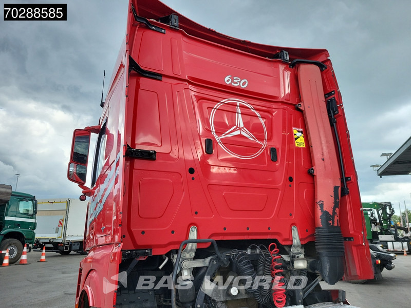 Mercedes-Benz Actros 2063 Actros 4X2 BigSpace Full-Air Hydraulik Alcoa Navi - Sattelzugmaschine: das Bild 5 Mercedes-Benz Actros 2063 Actros 4X2 BigSpace Full-Air Hydraulik Alcoa Navi - Sattelzugmaschine: das Bild 5
