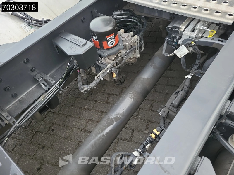 Sattelzugmaschine Renault T 520 4X2 HIGH Retarder 2xTanks Standklima LED Euro 6: das Bild 14