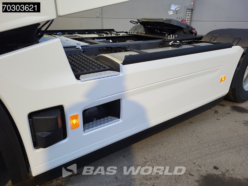 Sattelzugmaschine, Zustand - NEU Renault T 520 4X2 NEW! Retarder 2xTanks ACC Standklima LED: das Bild 12 Sattelzugmaschine, Zustand - NEU Renault T 520 4X2 NEW! Retarder 2xTanks ACC Standklima LED: das Bild 12