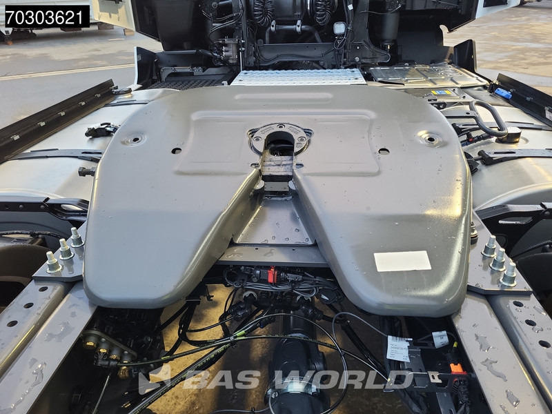 Sattelzugmaschine, Zustand - NEU Renault T 520 4X2 NEW! Retarder 2xTanks ACC Standklima LED: das Bild 16 Sattelzugmaschine, Zustand - NEU Renault T 520 4X2 NEW! Retarder 2xTanks ACC Standklima LED: das Bild 16