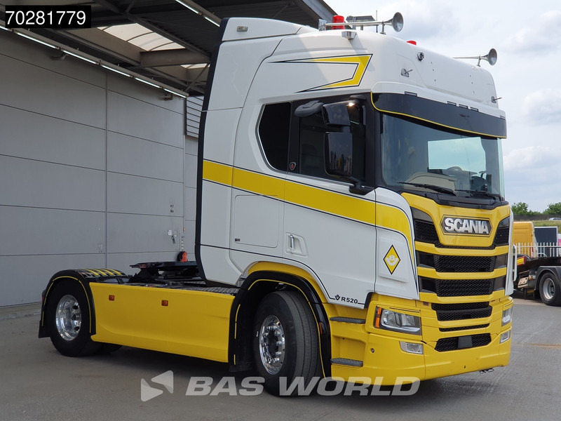 Scania R520 4X2 Full-Air Retarder 2x Tanks Standklima Leather Alcoa's - Sattelzugmaschine: das Bild 3 Scania R520 4X2 Full-Air Retarder 2x Tanks Standklima Leather Alcoa's - Sattelzugmaschine: das Bild 3