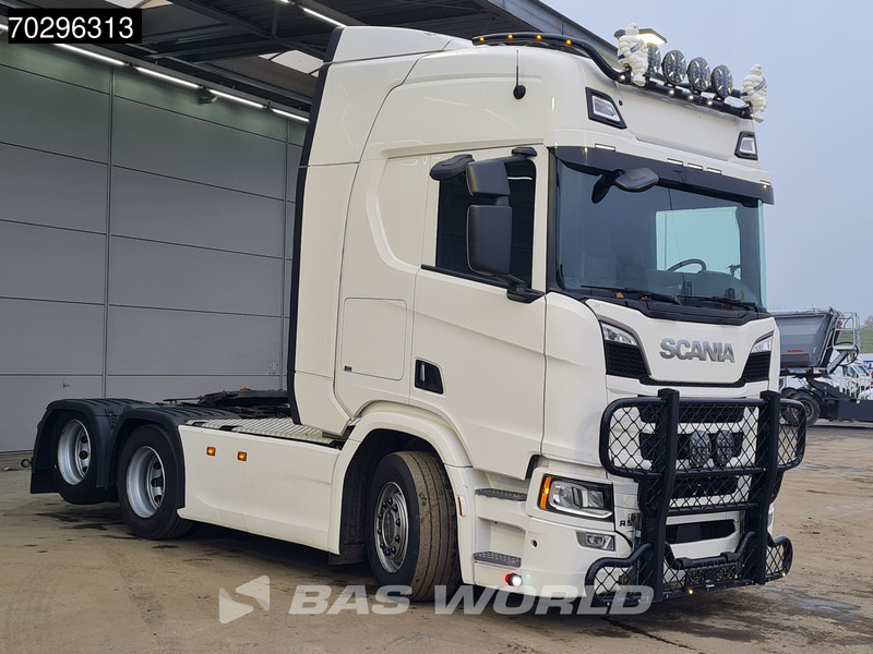 Scania R590 6X2 WB315! Retarder Full-Air 2xTanks Leather ACC Navi LED Euro 6 - Sattelzugmaschine: das Bild 3 Scania R590 6X2 WB315! Retarder Full-Air 2xTanks Leather ACC Navi LED Euro 6 - Sattelzugmaschine: das Bild 3