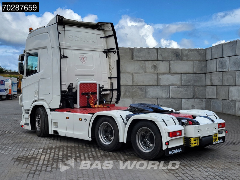 Scania R590 R 6X4 Full-Air Retarder Standklima Leather LED - Sattelzugmaschine: das Bild 2 Scania R590 R 6X4 Full-Air Retarder Standklima Leather LED - Sattelzugmaschine: das Bild 2