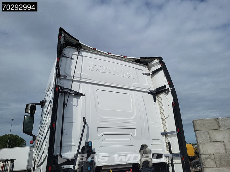 Scania S520 S 4X2 Retarder Full-Air 2x Tanks Leder Standklima Navi ACC LED Euro 6 - Sattelzugmaschine: das Bild 5 Scania S520 S 4X2 Retarder Full-Air 2x Tanks Leder Standklima Navi ACC LED Euro 6 - Sattelzugmaschine: das Bild 5