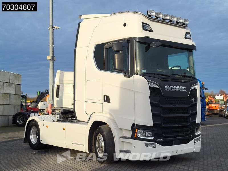 Scania S650 S 4X2 Retarder 2xTanks Leder Alcoa's Standklima - Sattelzugmaschine: das Bild 3 Scania S650 S 4X2 Retarder 2xTanks Leder Alcoa's Standklima - Sattelzugmaschine: das Bild 3