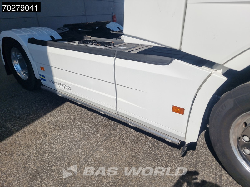 Volvo FH 540 898 4X2 XL Retarder 2x Tanks Full-Air VDS I-ParkCool - Sattelzugmaschine: das Bild 5 Volvo FH 540 898 4X2 XL Retarder 2x Tanks Full-Air VDS I-ParkCool - Sattelzugmaschine: das Bild 5